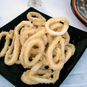 Anillas de calamar enharinadas