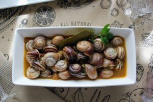 Caracoles en salsa de almendra